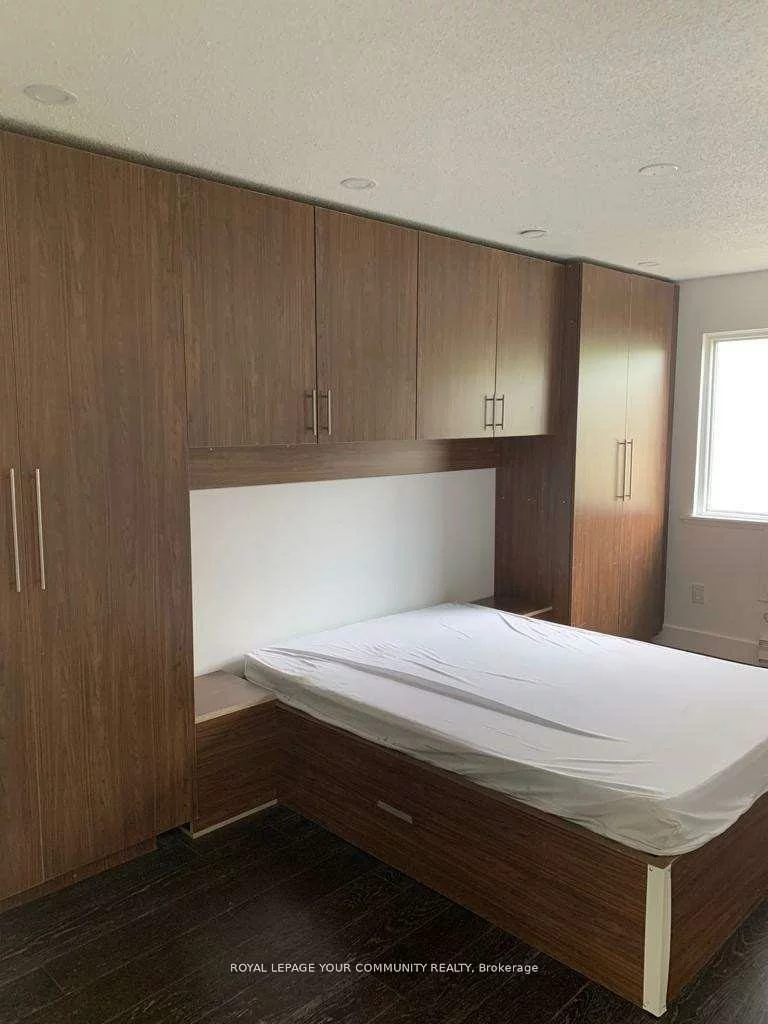 1450, Glen Abbey, 1007 - GA Glen Abbey, Oakville