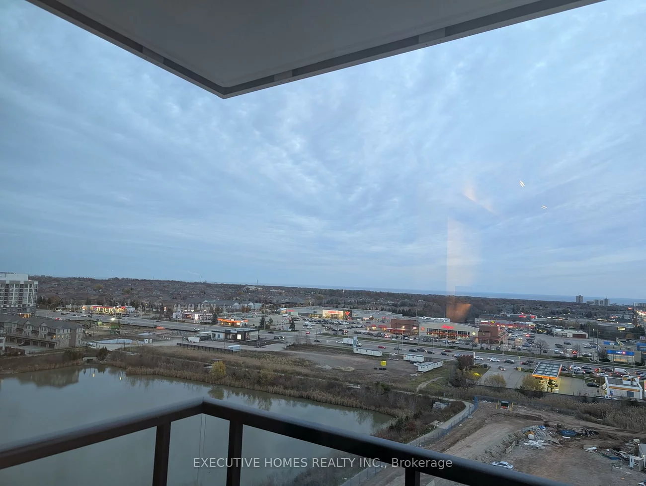 3071, Trafalgar, 1010 - JM Joshua Meadows, Oakville