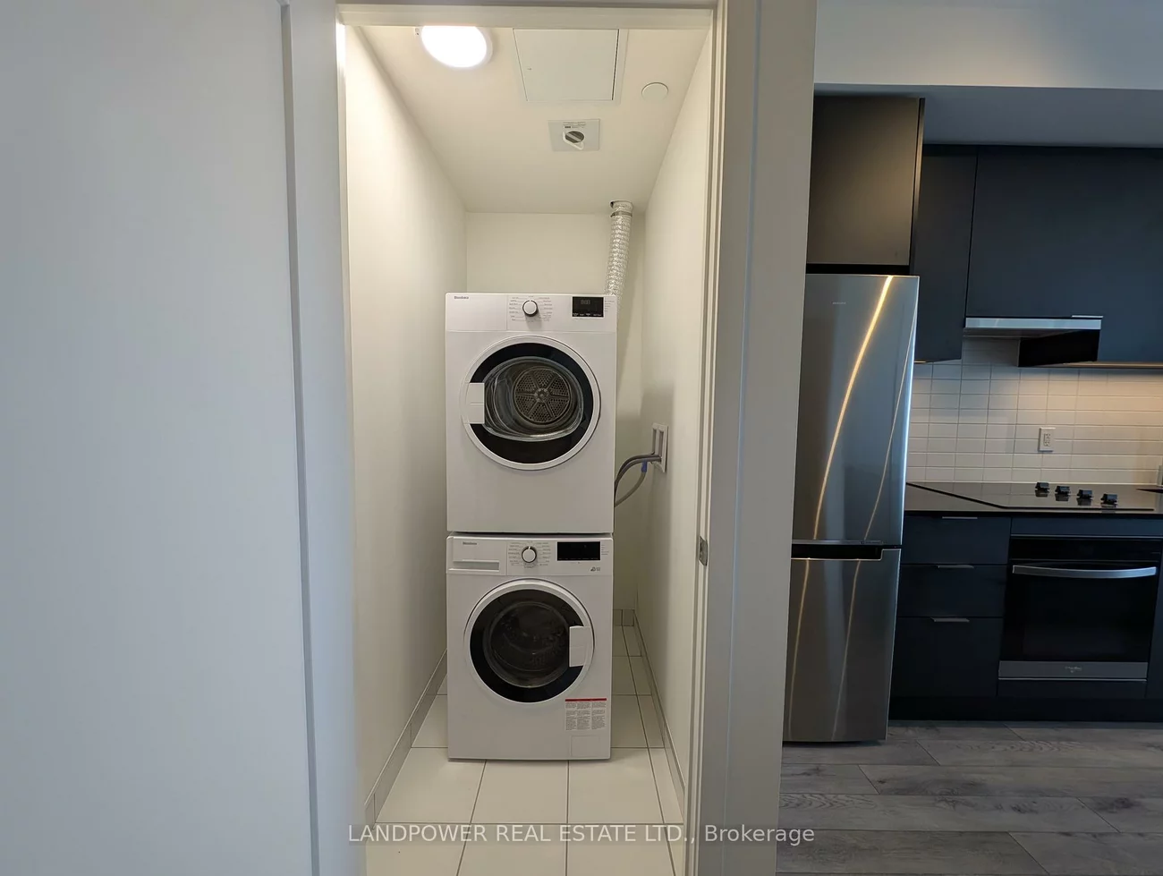 3071, Trafalgar, 1010 - JM Joshua Meadows, Oakville