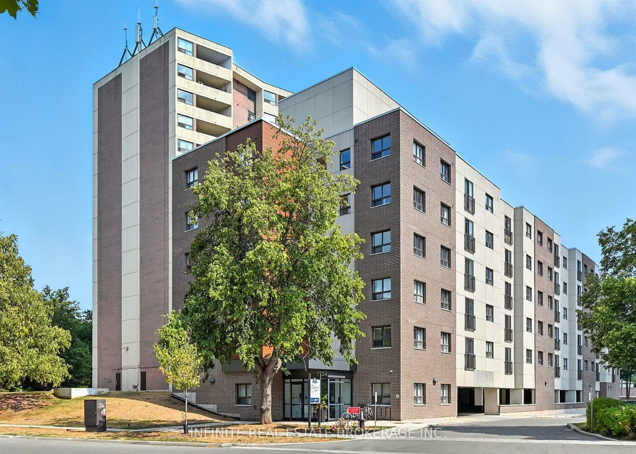 1254, Marlborough, 1003 - CP College Park, Oakville