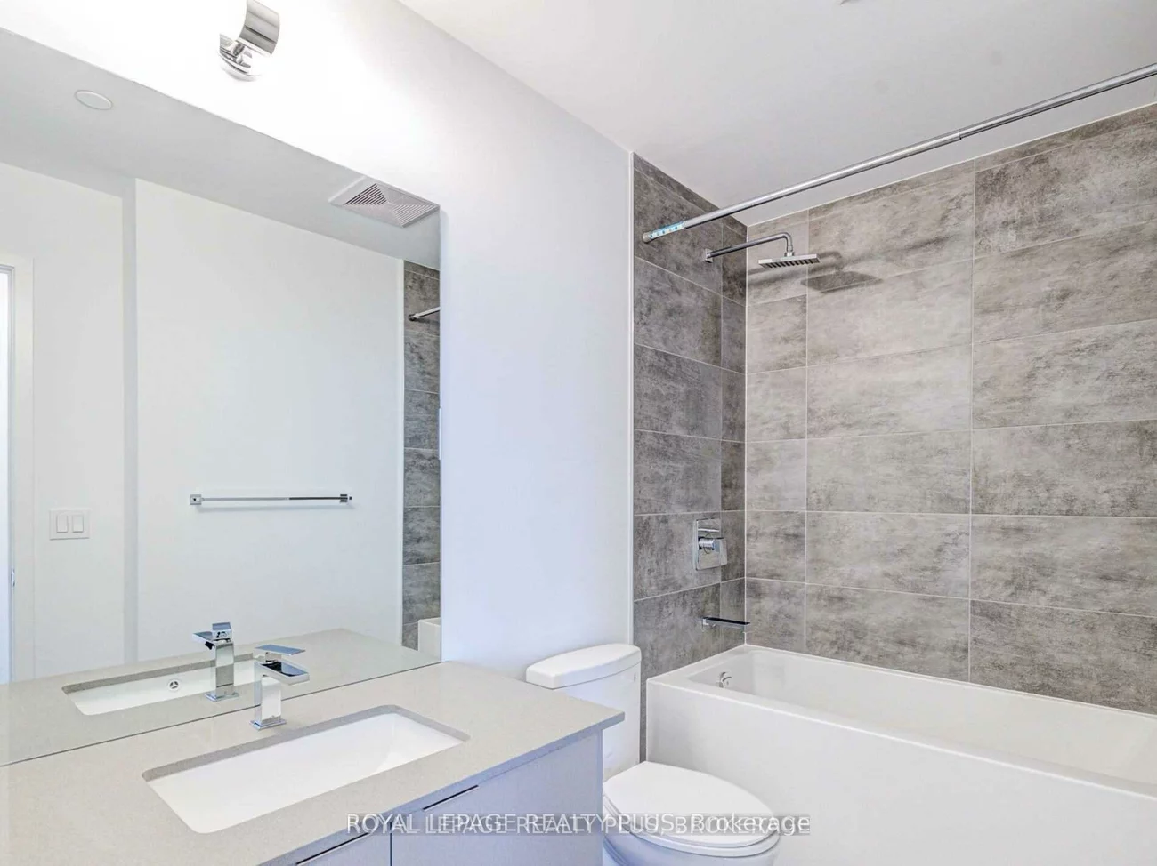 297, Oak Walk, 1015 - RO River Oaks, Oakville