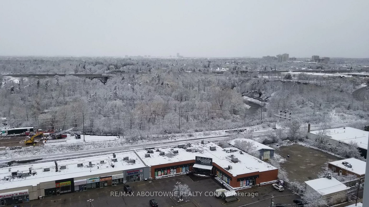 65, Speers, 1002 - CO Central, Oakville