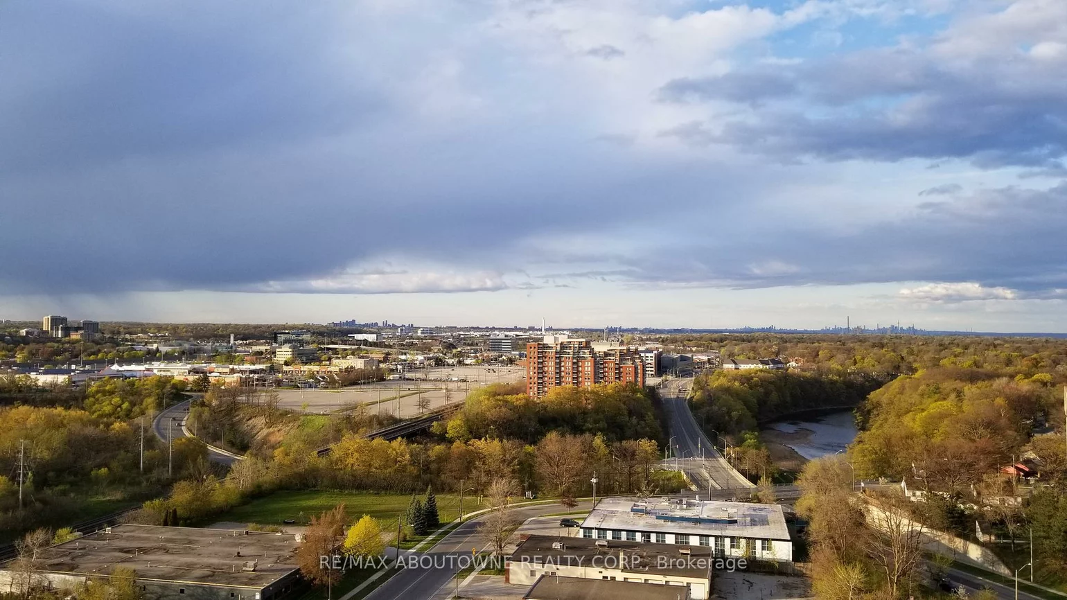 65, Speers, 1002 - CO Central, Oakville