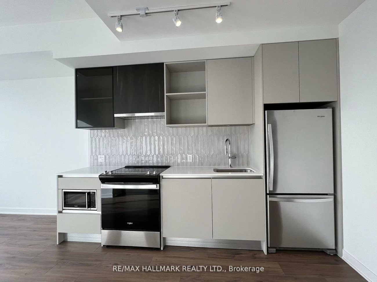 405, Dundas, 1008 - GO Glenorchy, Oakville