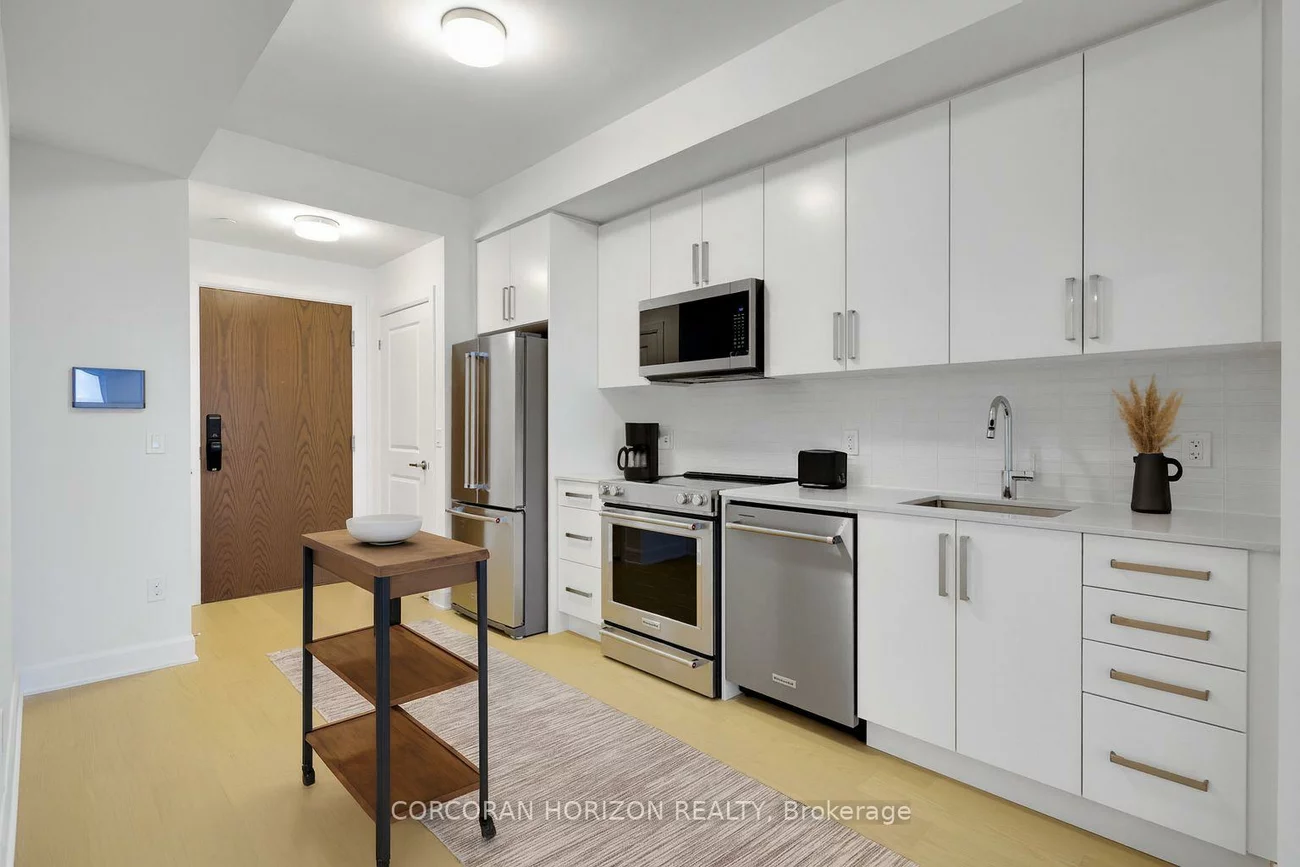 3240, William Coltson, 1010 - JM Joshua Meadows, Oakville