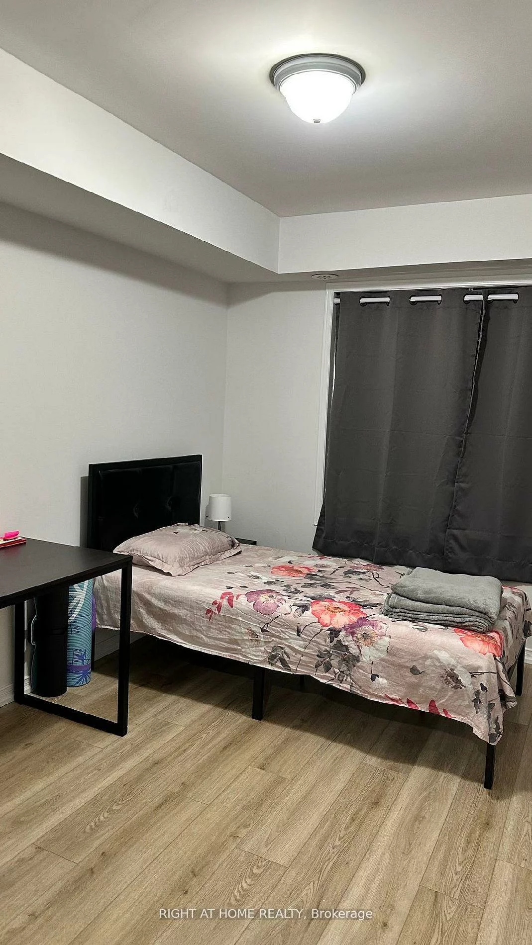 2460, Post, 1015 - RO River Oaks, Oakville