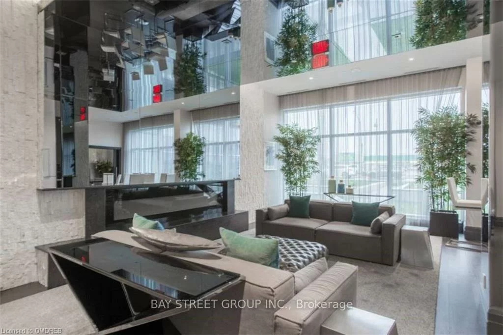 65, Speers, 1002 - CO Central, Oakville