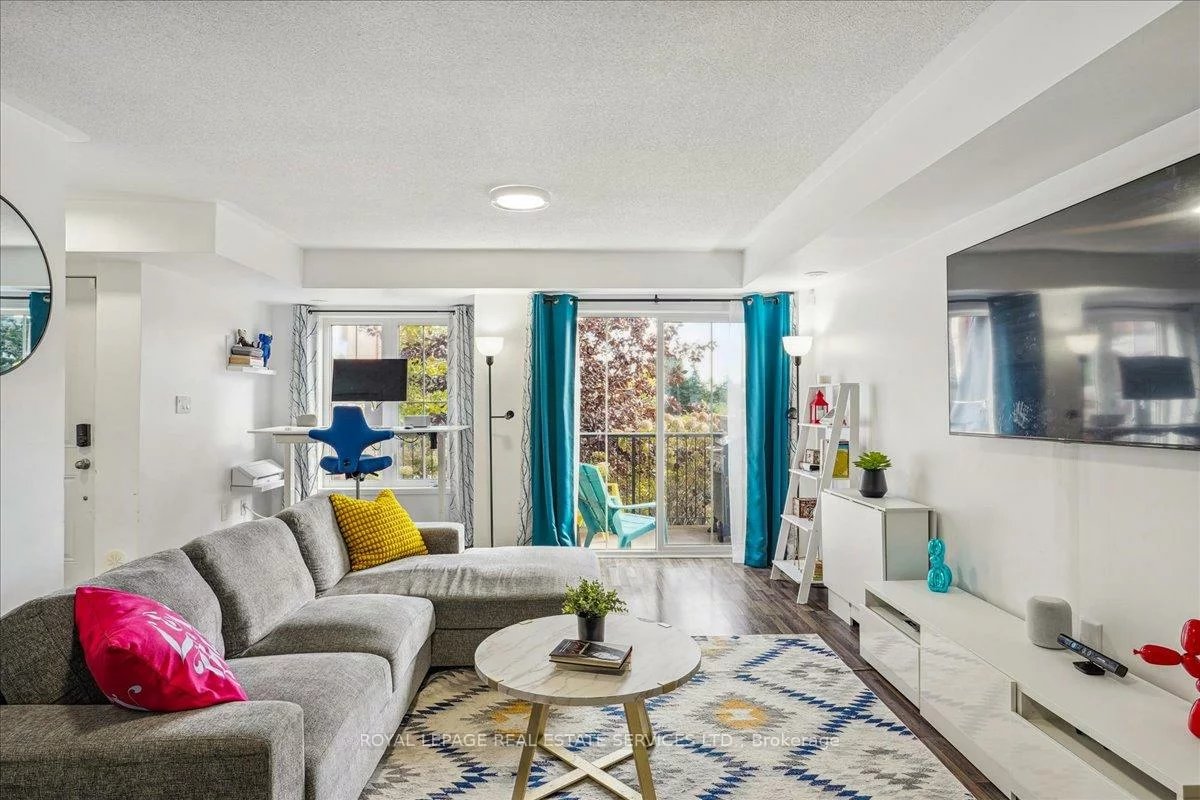 2480, Post, 1015 - RO River Oaks, Oakville