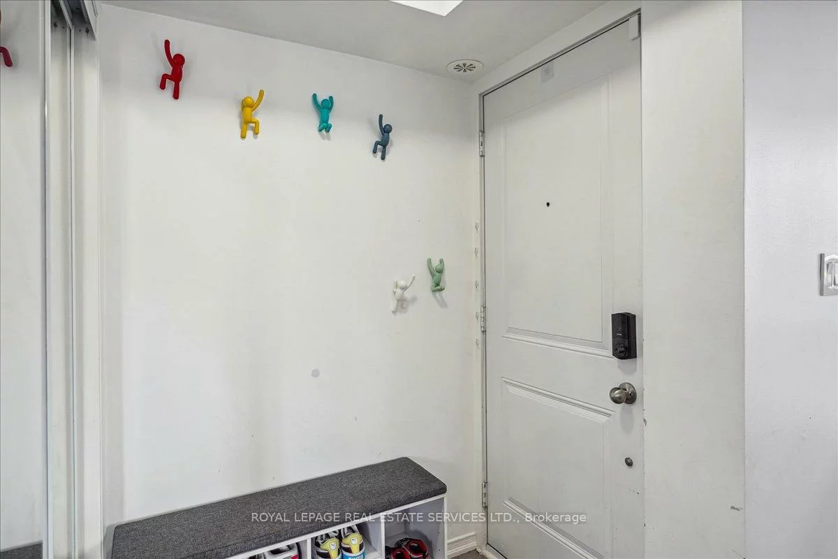 2480, Post, 1015 - RO River Oaks, Oakville