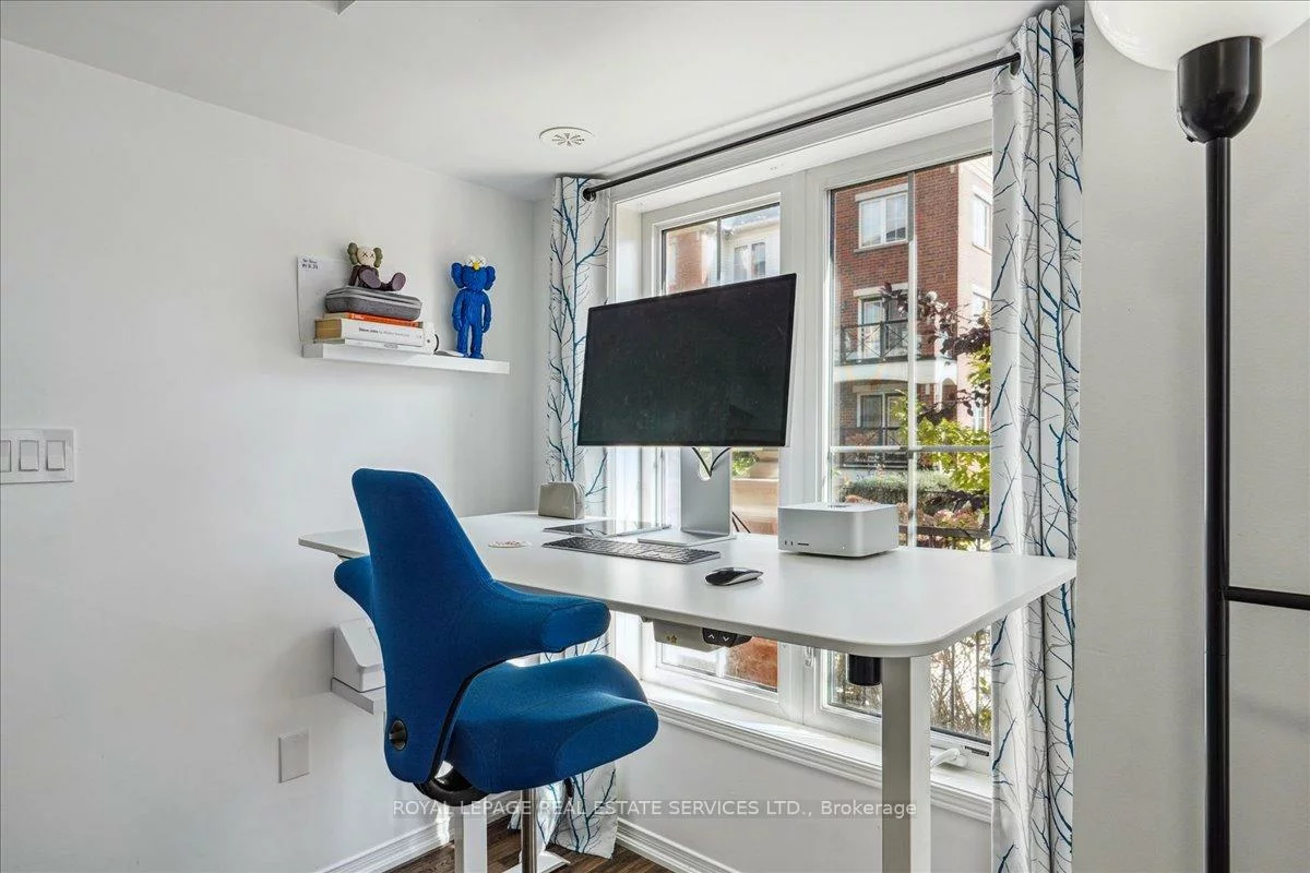 2480, Post, 1015 - RO River Oaks, Oakville