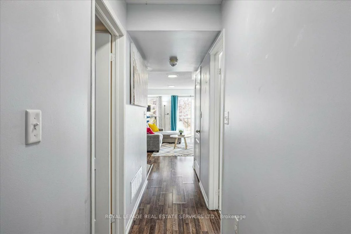 2480, Post, 1015 - RO River Oaks, Oakville