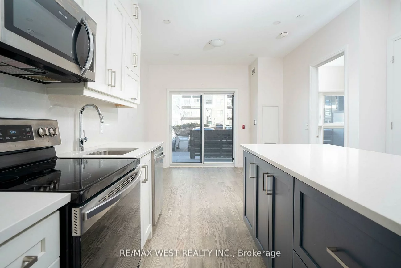 102, Grovewood, 1008 - GO Glenorchy, Oakville