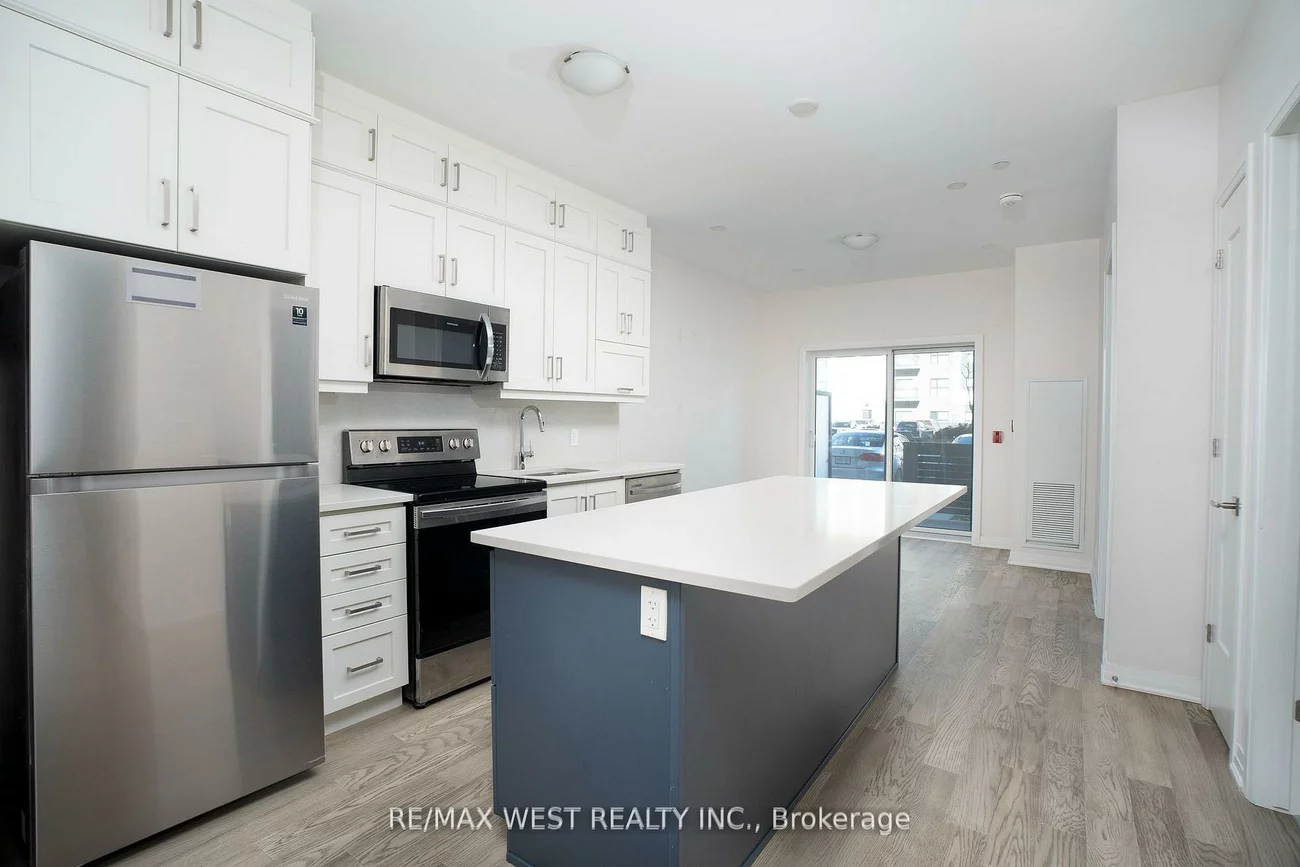 102, Grovewood, 1008 - GO Glenorchy, Oakville