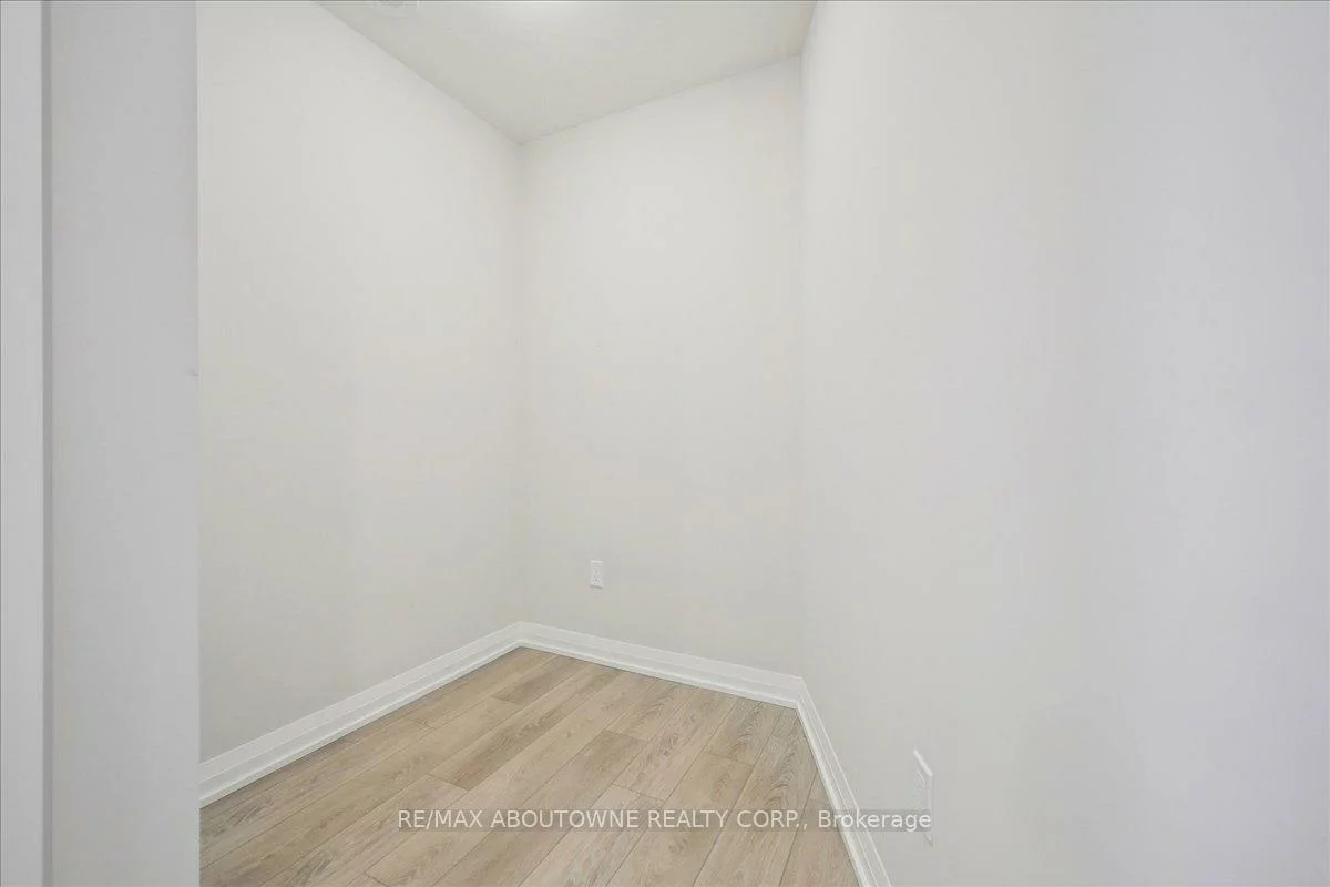 3006, William Cutmore, 1010 - JM Joshua Meadows, Oakville