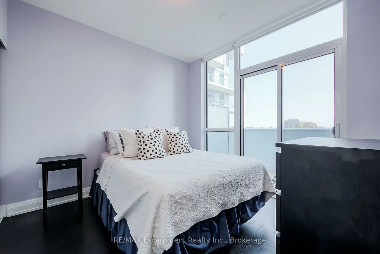 65, Speers, 1002 - CO Central, Oakville