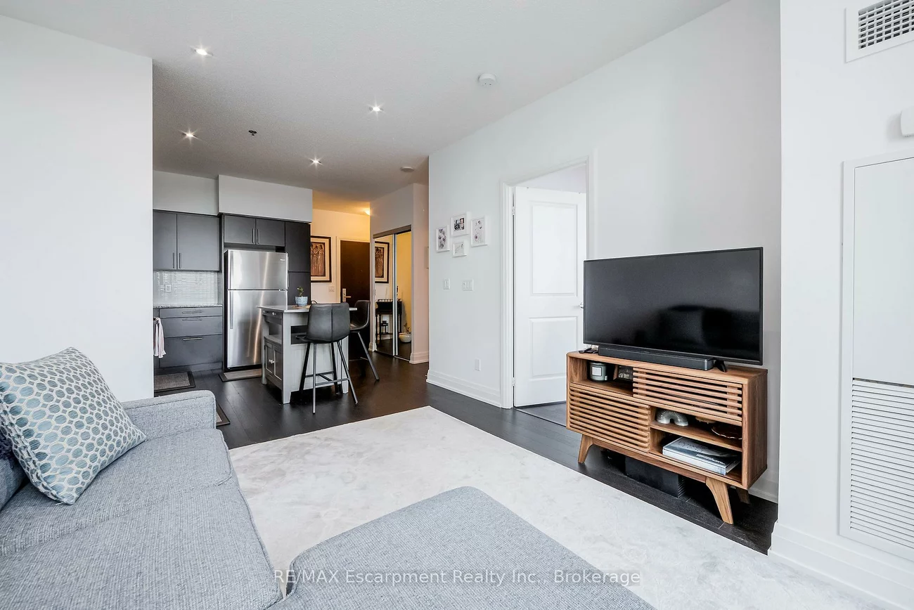 65, Speers, 1002 - CO Central, Oakville