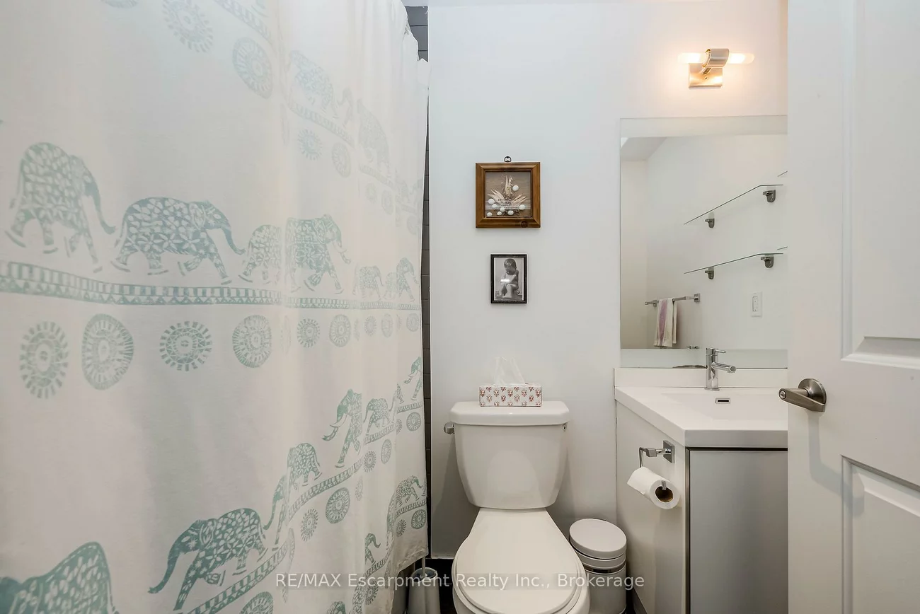 65, Speers, 1002 - CO Central, Oakville