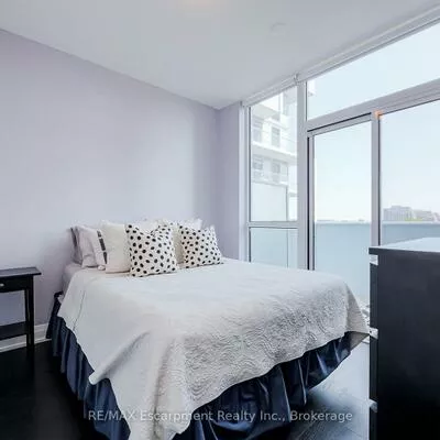 65, Speers, 1002 - CO Central, Oakville