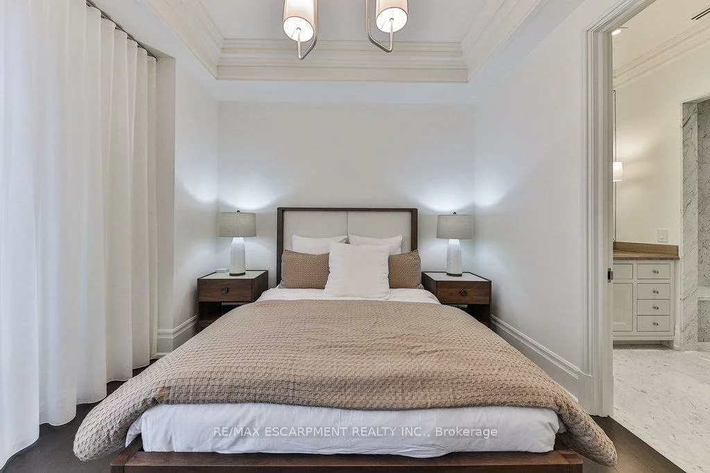 300, Randall, 1013 - OO Old Oakville, Oakville