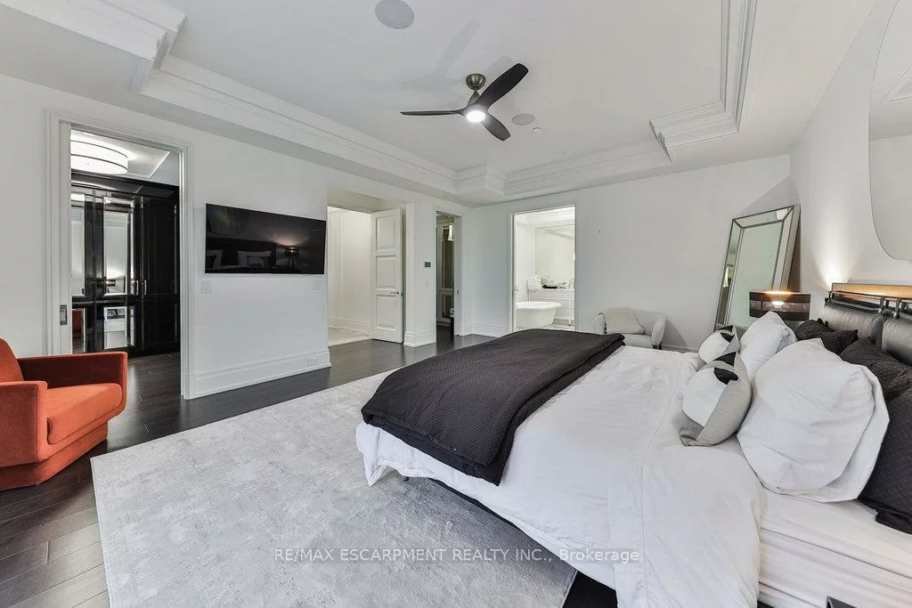 300, Randall, 1013 - OO Old Oakville, Oakville