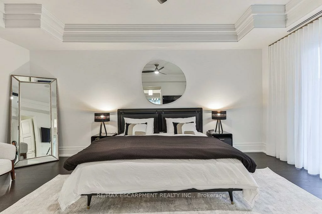 300, Randall, 1013 - OO Old Oakville, Oakville