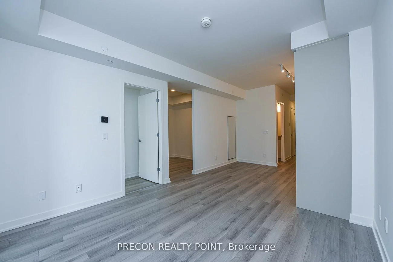 3071, Trafalgar, 1010 - JM Joshua Meadows, Oakville