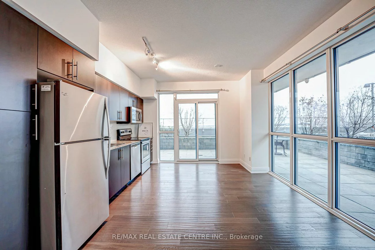 55, Speers, 1002 - CO Central, Oakville