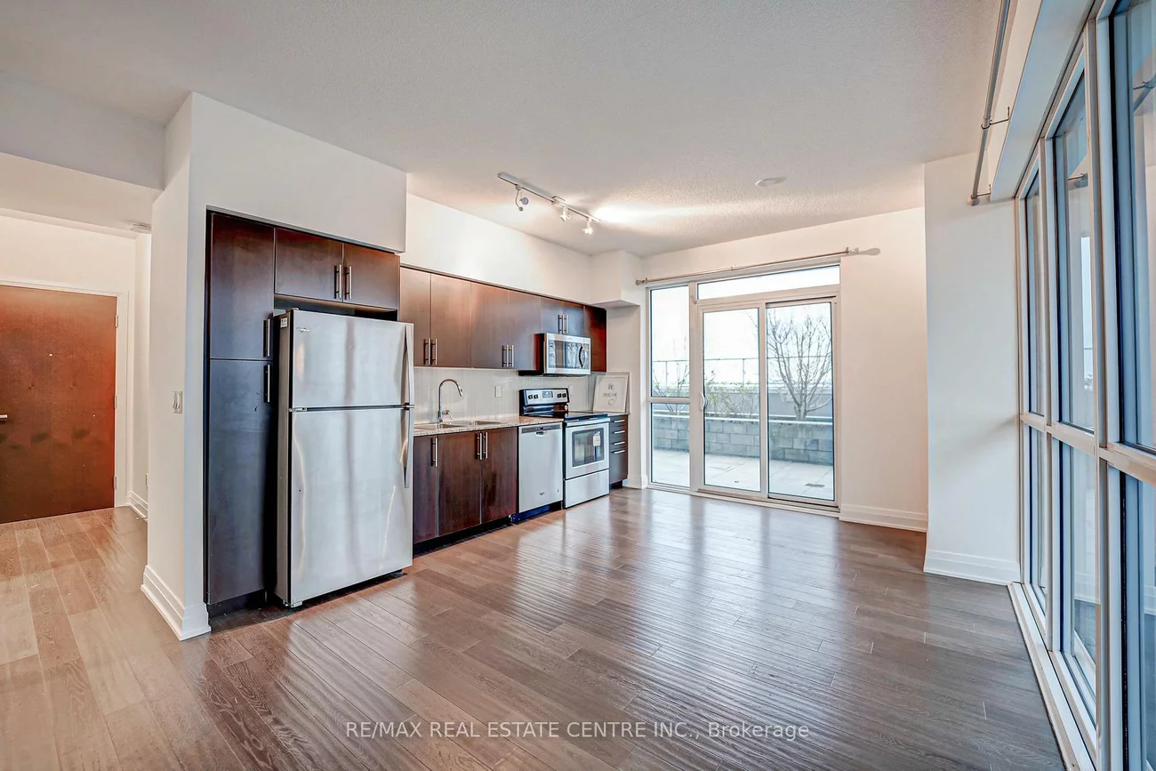 55, Speers, 1002 - CO Central, Oakville