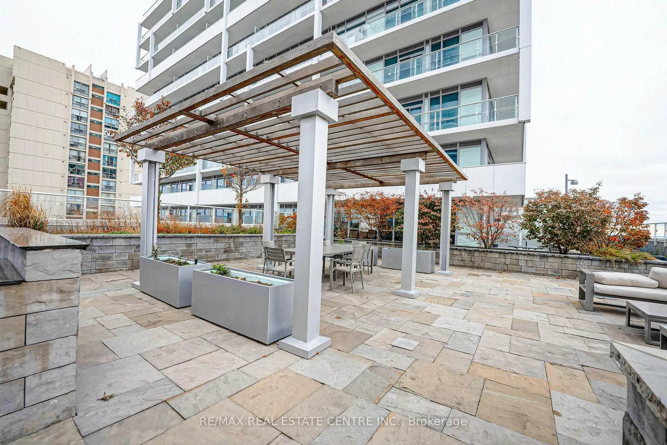 55, Speers, 1002 - CO Central, Oakville