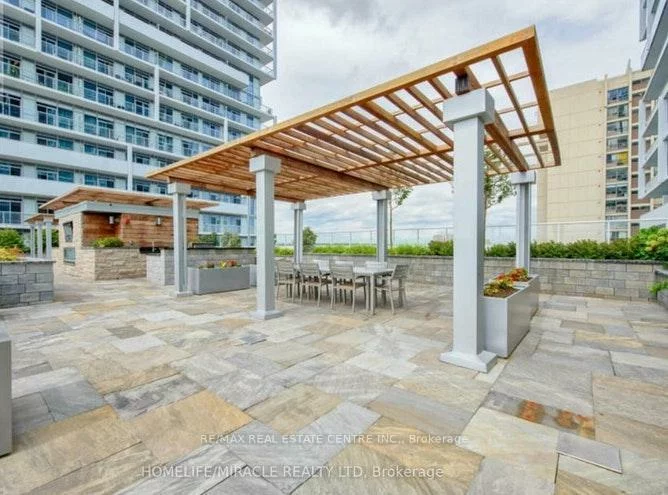 55, Speers, 1002 - CO Central, Oakville