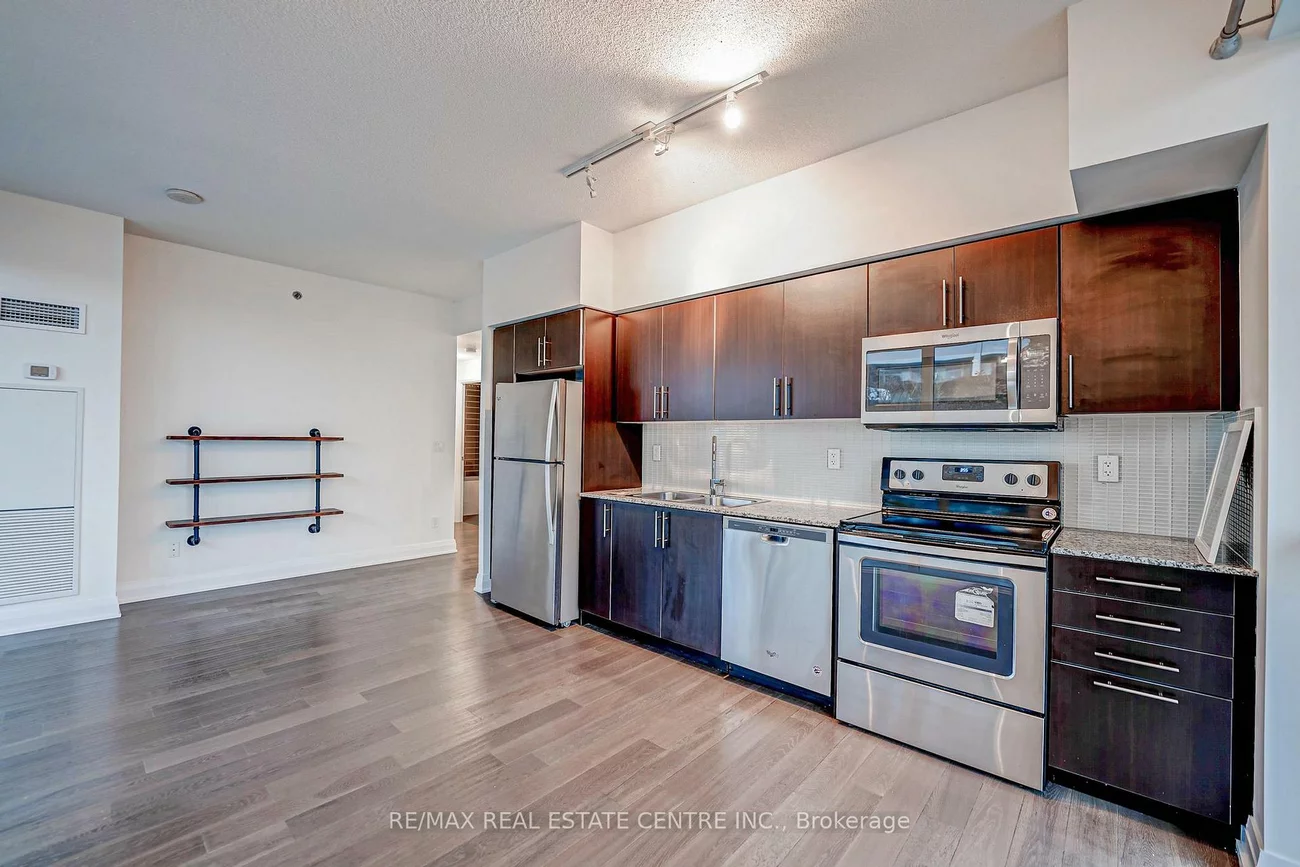 55, Speers, 1002 - CO Central, Oakville