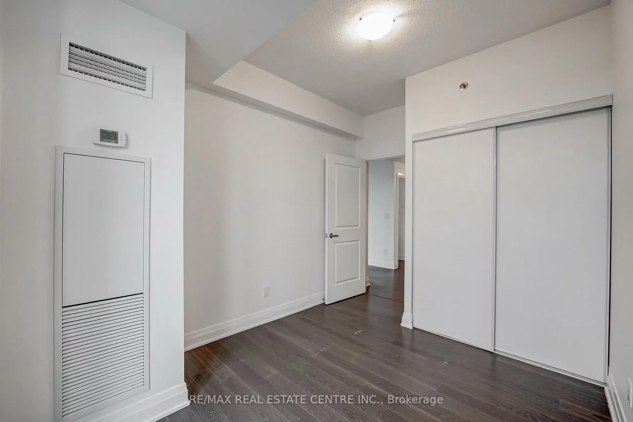 55, Speers, 1002 - CO Central, Oakville