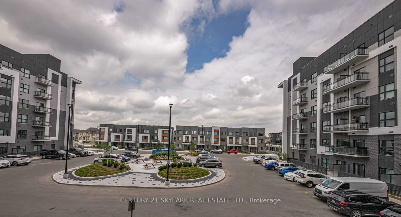 102, Grovewood, 1008 - GO Glenorchy, Oakville