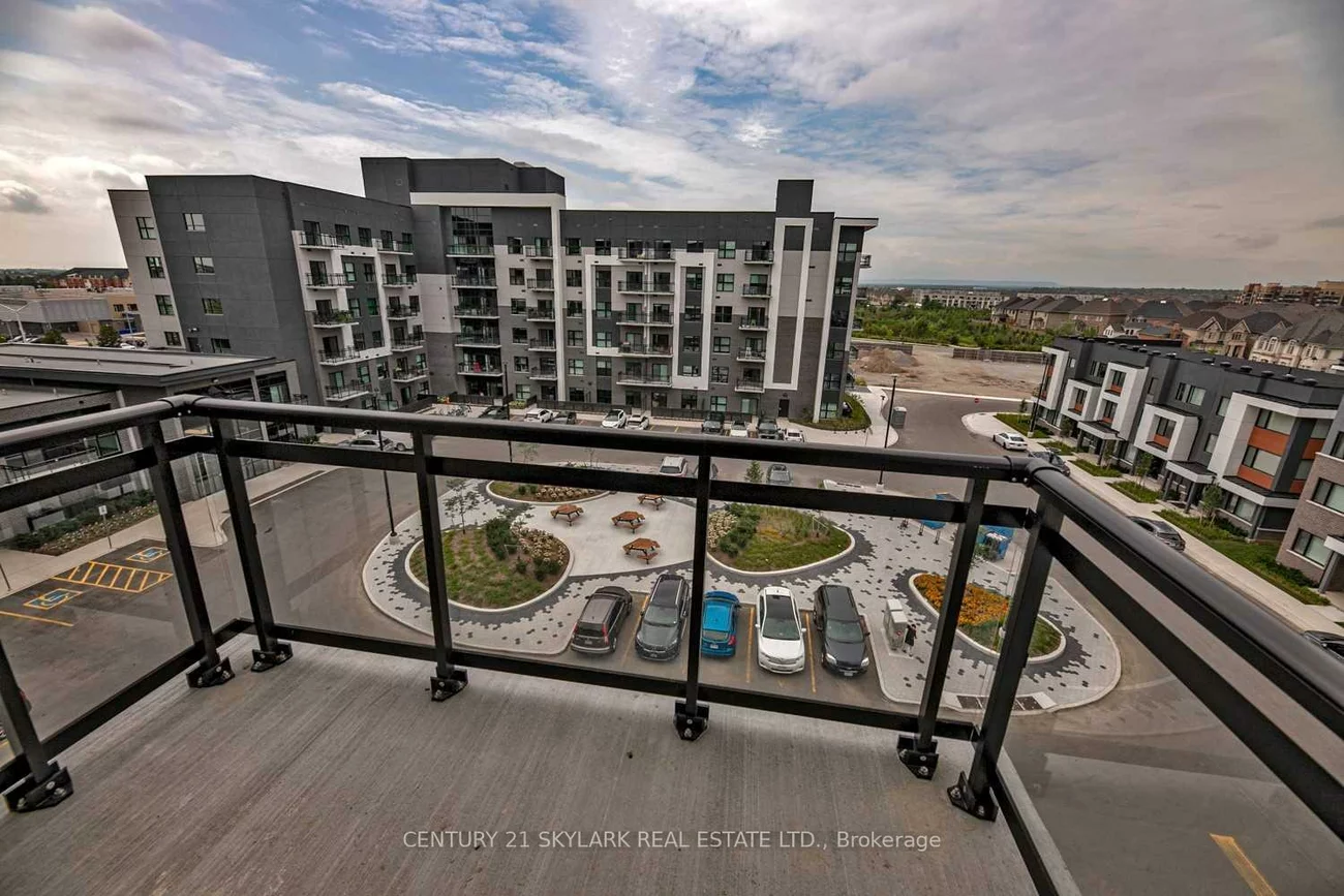 102, Grovewood, 1008 - GO Glenorchy, Oakville