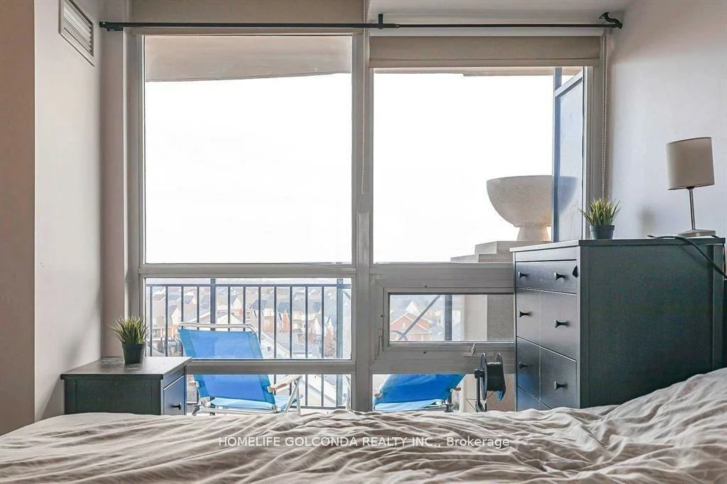 2365, CENTRAL PARK, 1015 - RO River Oaks, Oakville