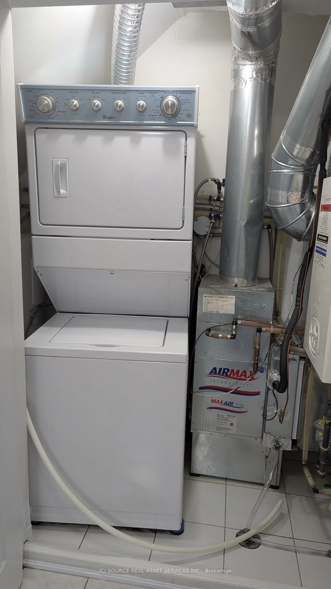 2496, Post, 1015 - RO River Oaks, Oakville