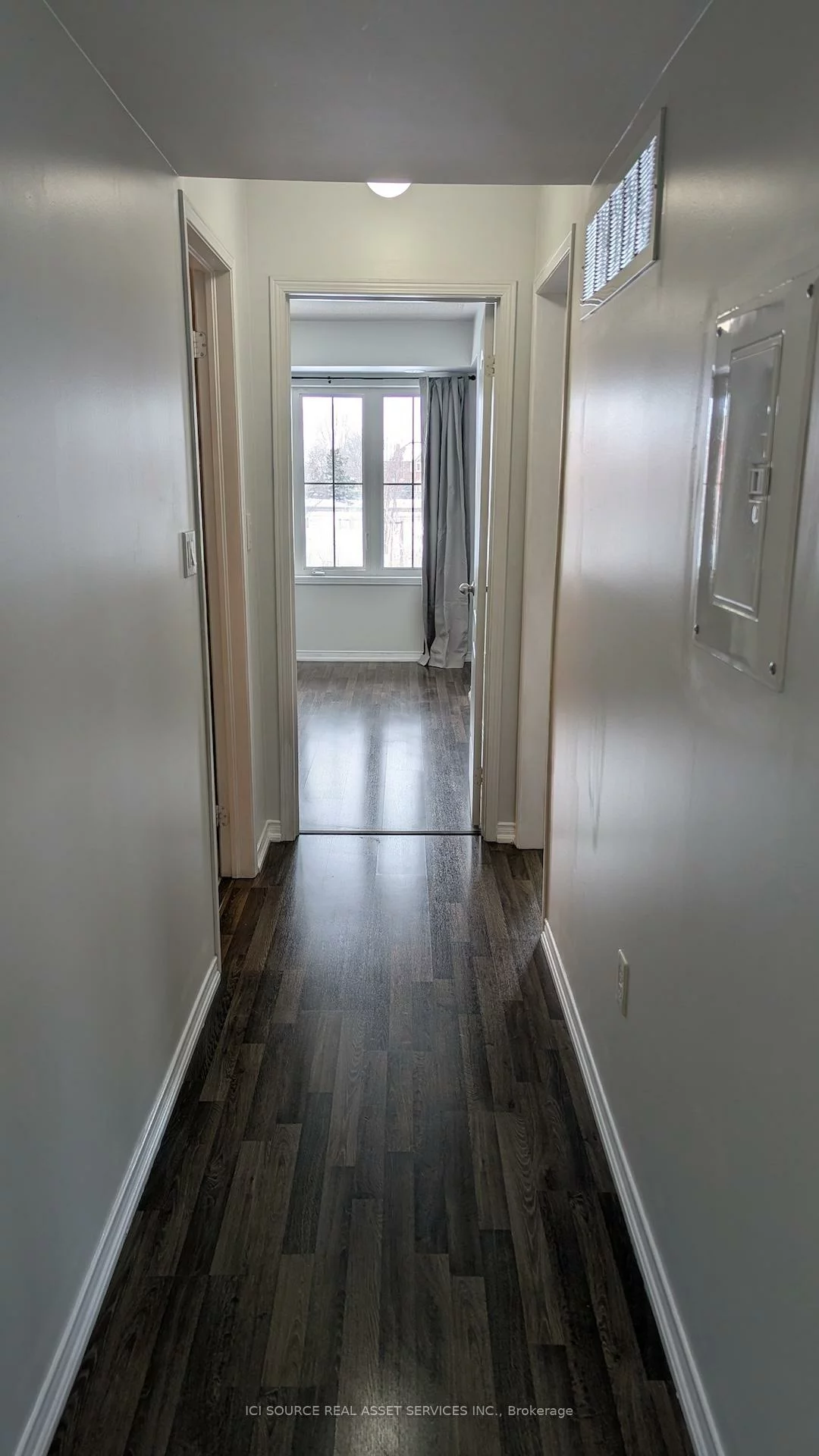 2496, Post, 1015 - RO River Oaks, Oakville