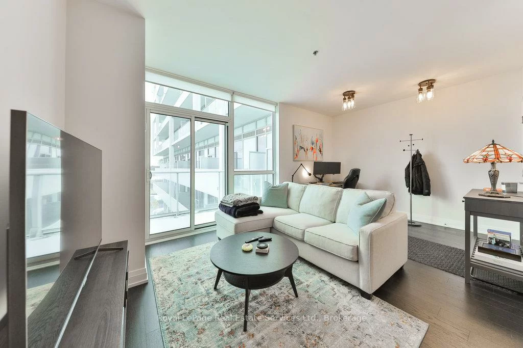 65, Speers, 1002 - CO Central, Oakville