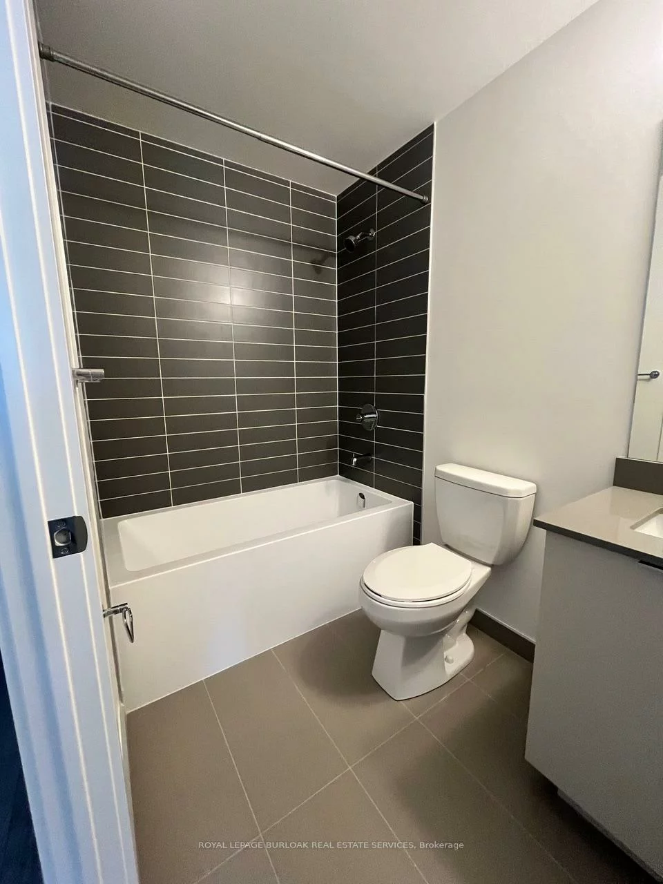 3079, Trafalgar, 1010 - JM Joshua Meadows, Oakville