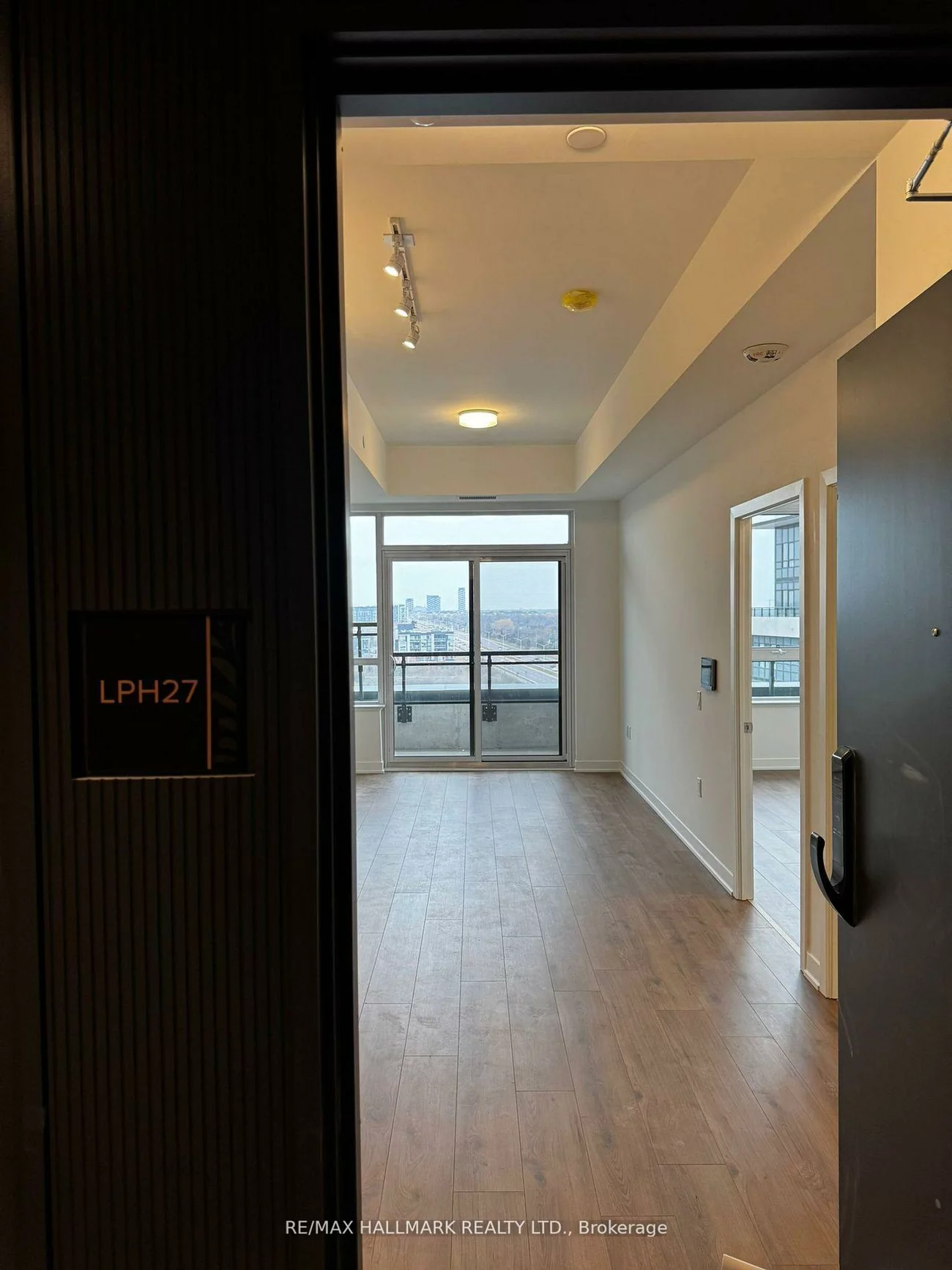 395, Dundas, 1008 - GO Glenorchy, Oakville