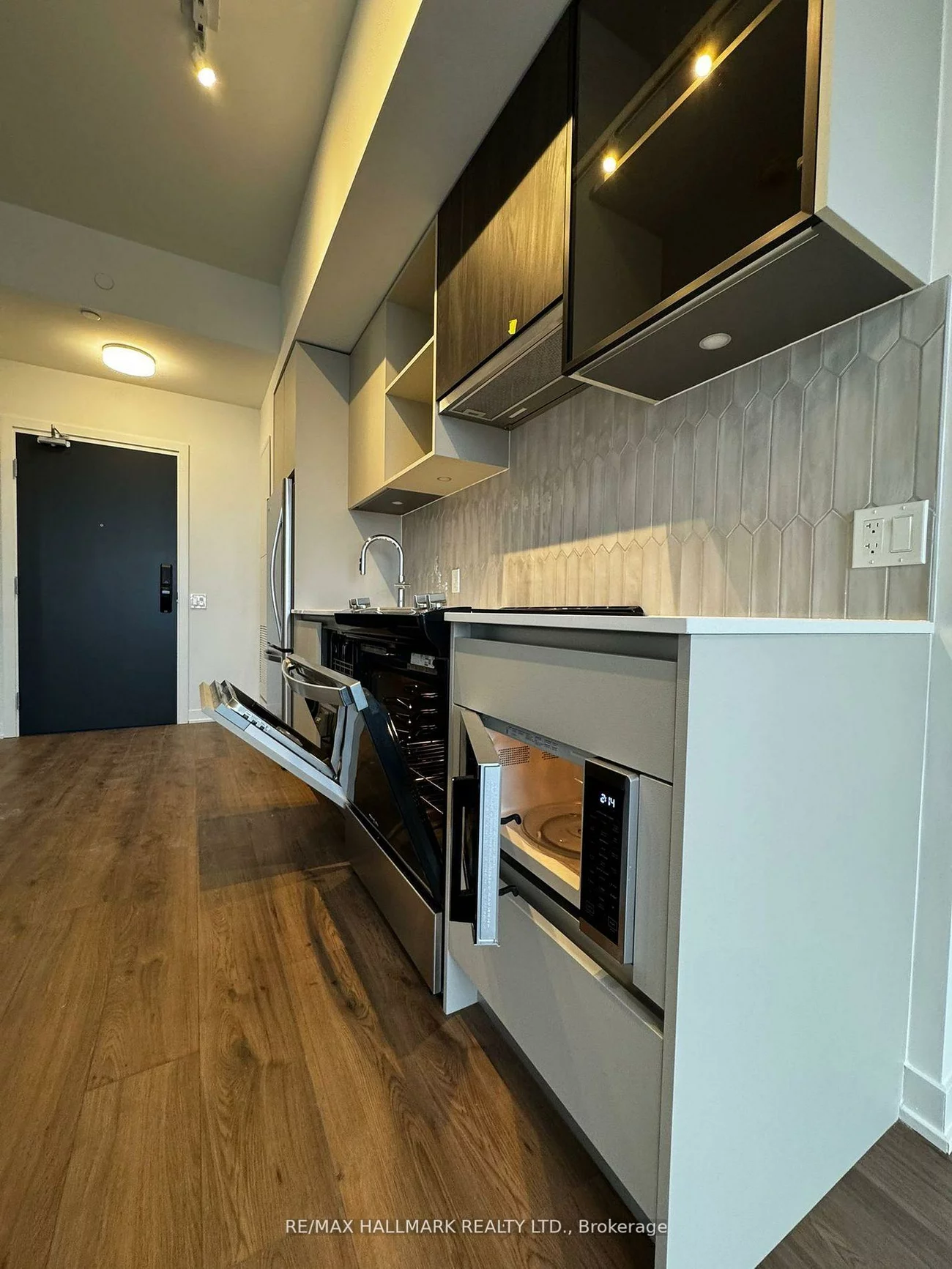 395, Dundas, 1008 - GO Glenorchy, Oakville