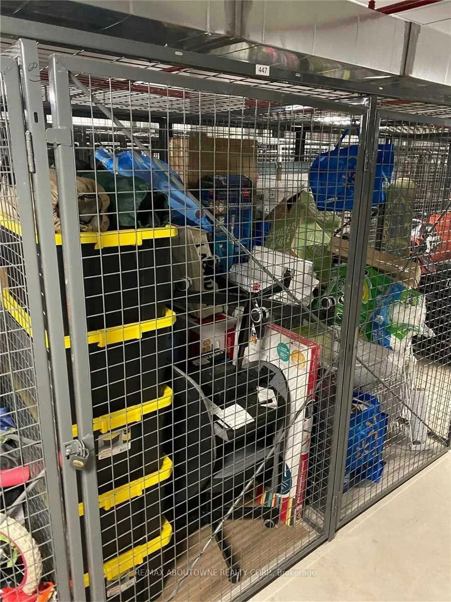 2492, Post, 1015 - RO River Oaks, Oakville