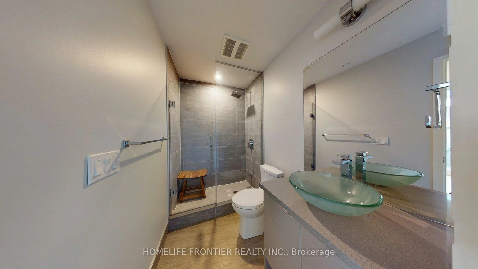297, Oak Walk, 1015 - RO River Oaks, Oakville