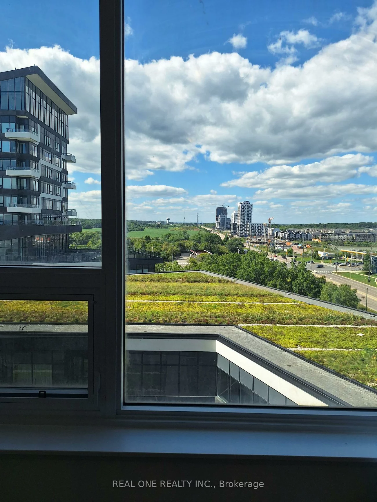 297, Oak Walk, 1015 - RO River Oaks, Oakville