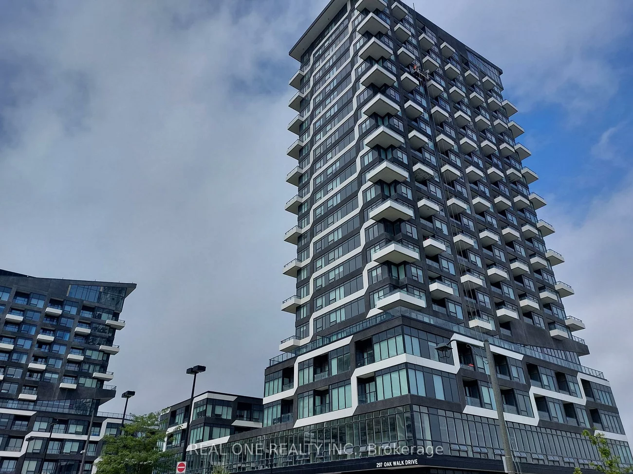 297, Oak Walk, 1015 - RO River Oaks, Oakville