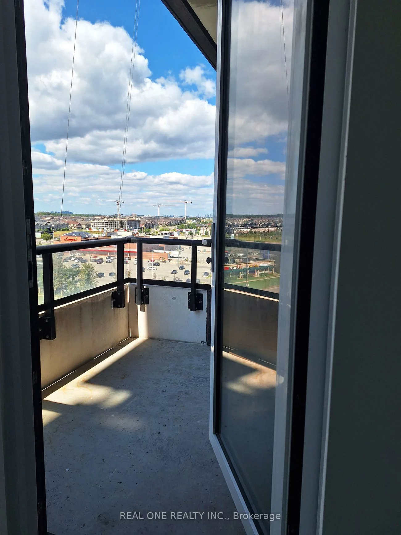 297, Oak Walk, 1015 - RO River Oaks, Oakville