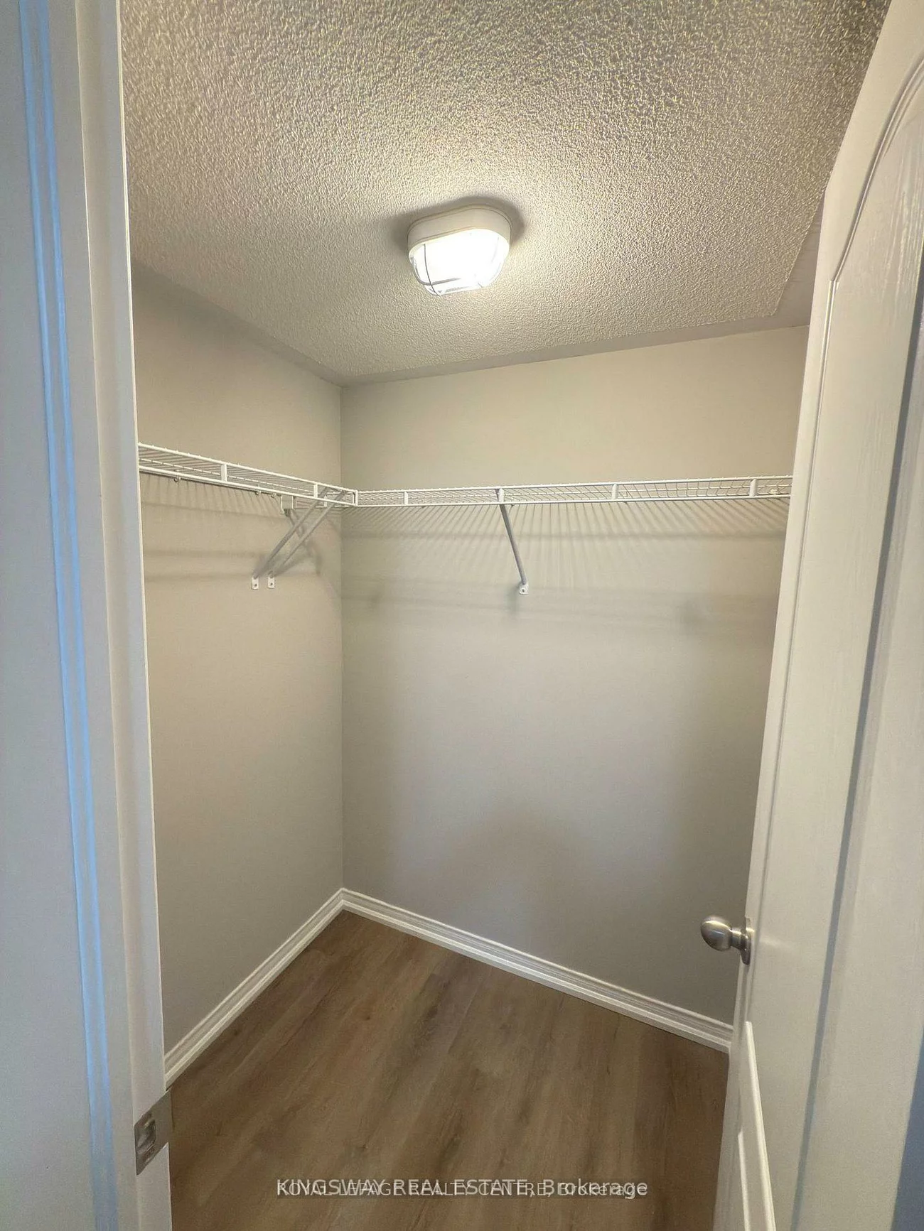 2472, POST, 1015 - RO River Oaks, Oakville