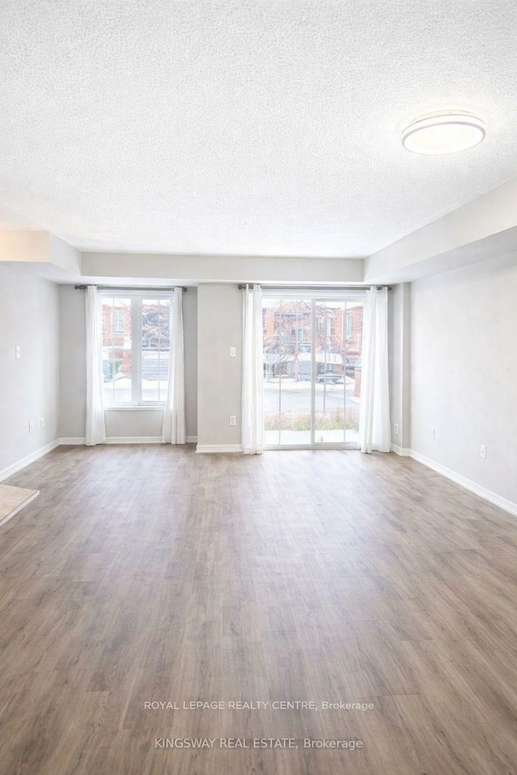 2472, POST, 1015 - RO River Oaks, Oakville