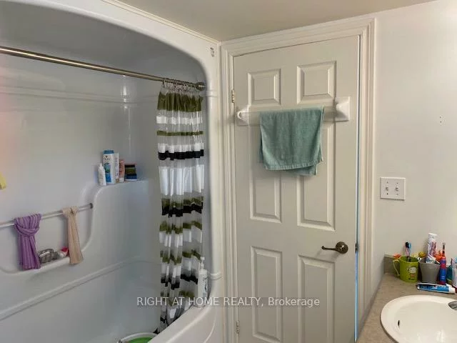 1460, Bishops, 1007 - GA Glen Abbey, Oakville