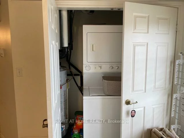 1460, Bishops, 1007 - GA Glen Abbey, Oakville